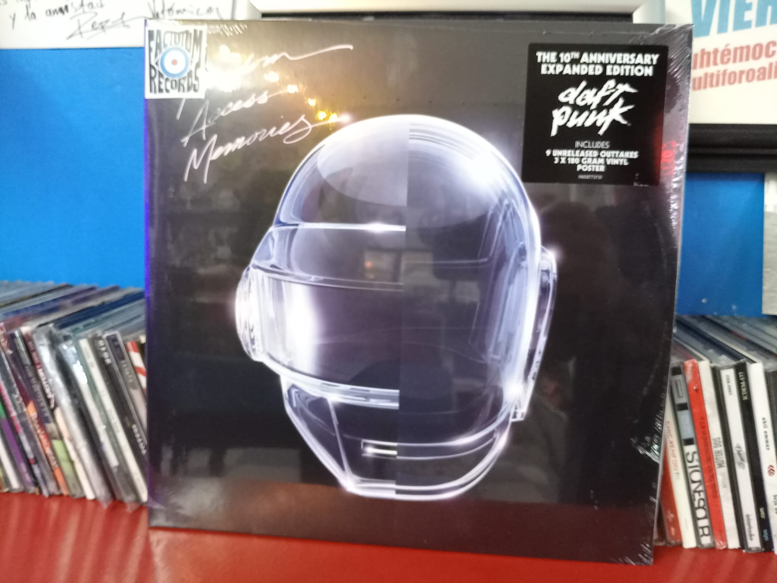 DAFT PUNK RANDOM ACCESS MEMORI