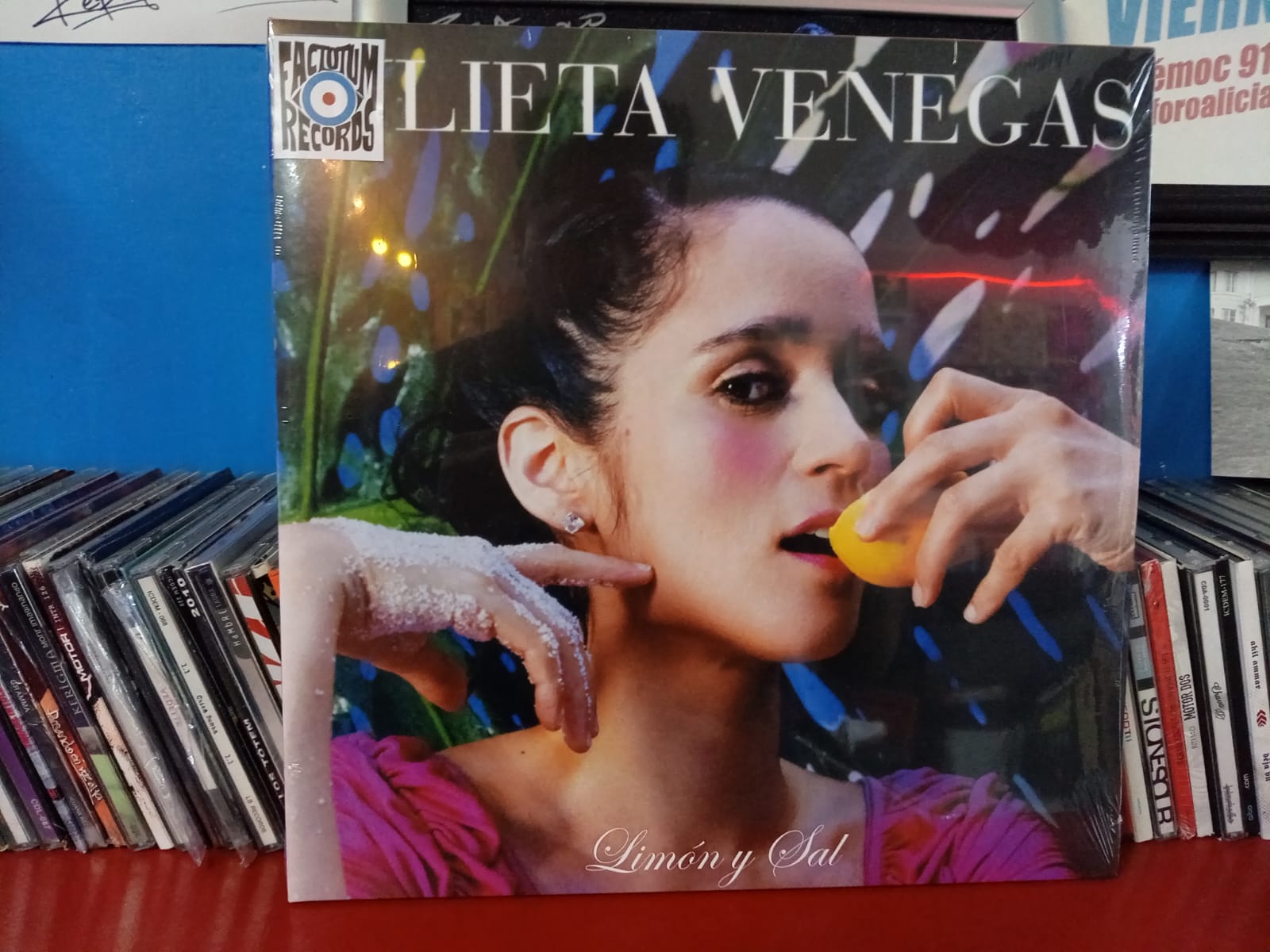 JULIETA VENEGAS LIMON Y SAL 